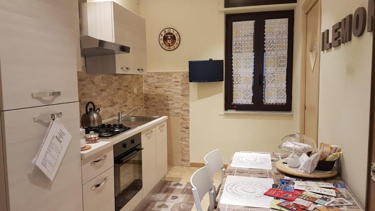 Ilemony Apartment เนเปิลส์ ภายนอก รูปภาพ