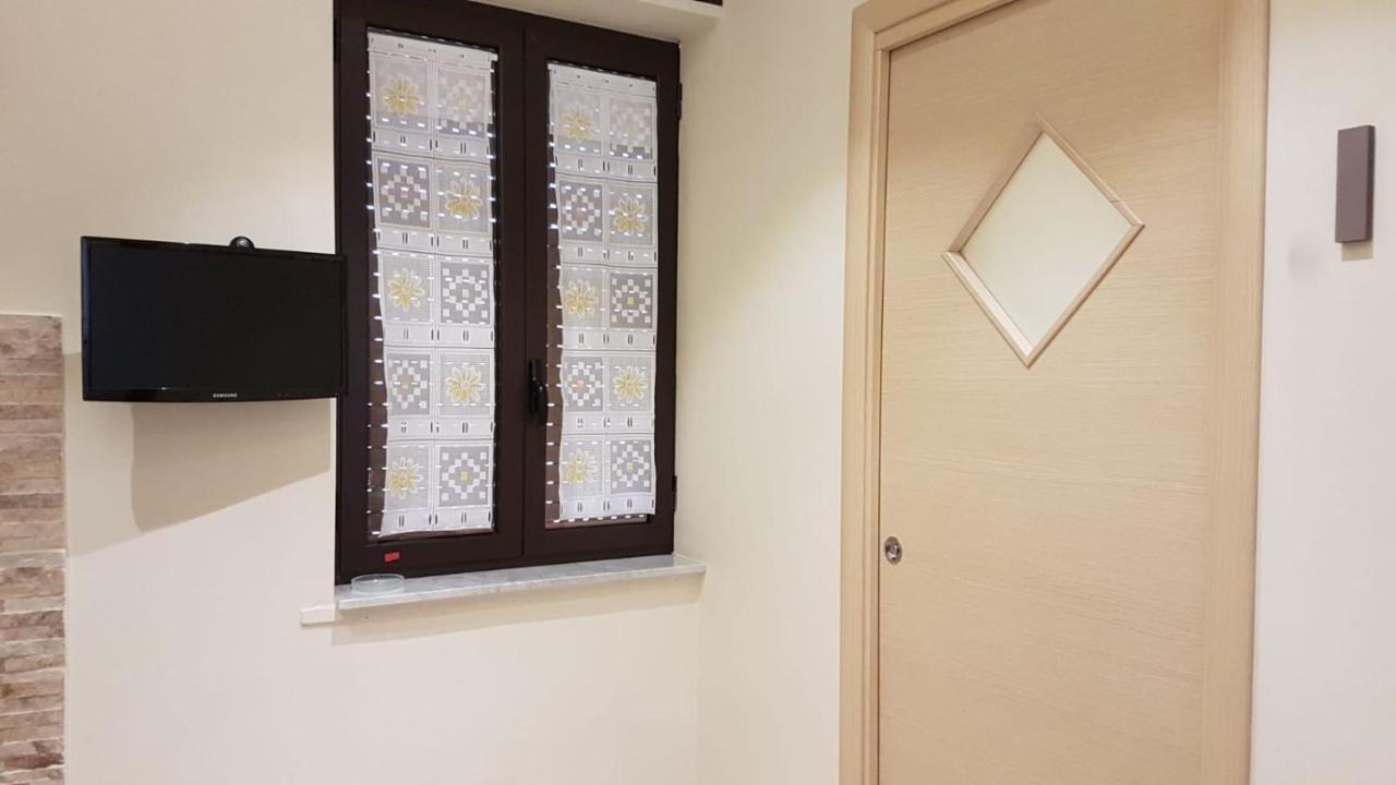 Ilemony Apartment เนเปิลส์ ภายนอก รูปภาพ
